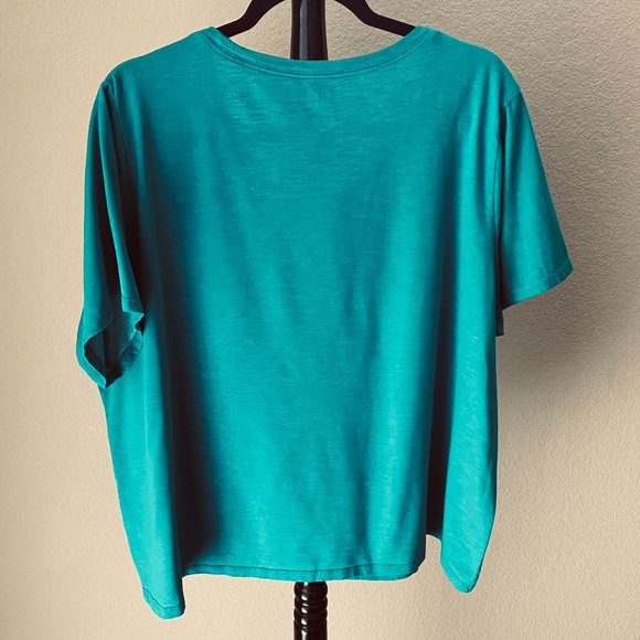 Nike- Teal Dri-Fit Short Sleeve 3X Round-neck T-Shirt, Large Swoosh on Chest - Picture 3 of 5